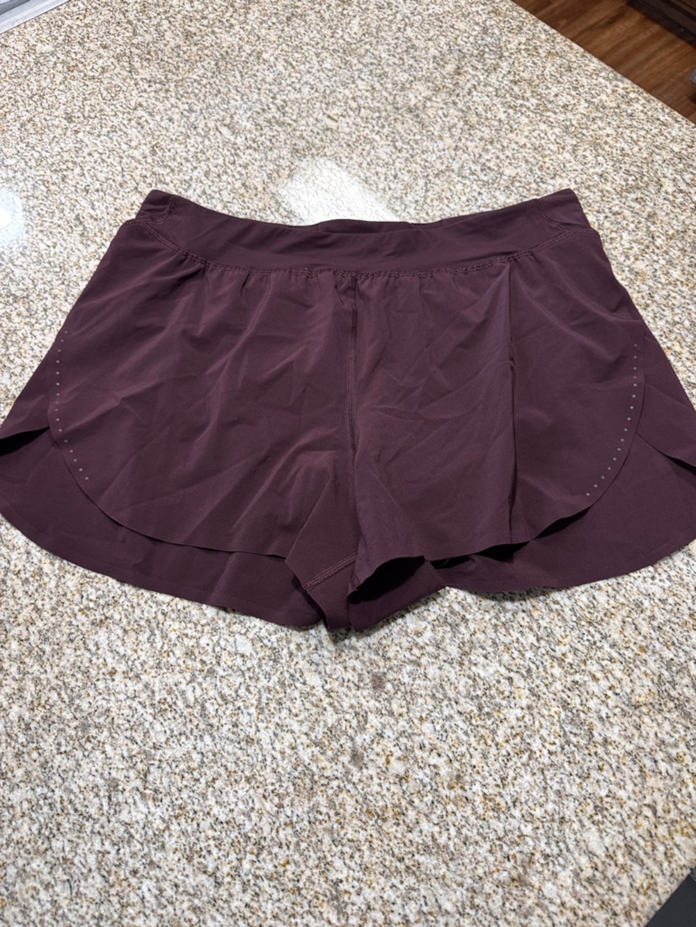 Fast and Free HR Split Short 3”